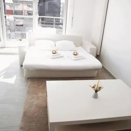 Apartment Lovely Modern 1 Bedroom *