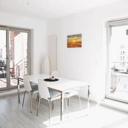 Lovely Modern 1 Bedroom *