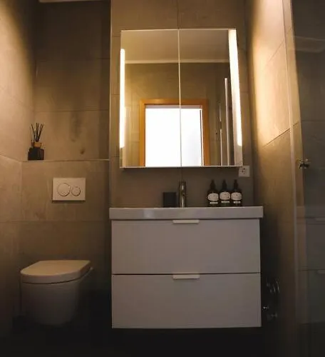 Lovely Modern 1 Bedroom