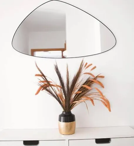 Lovely Modern 1 Bedroom