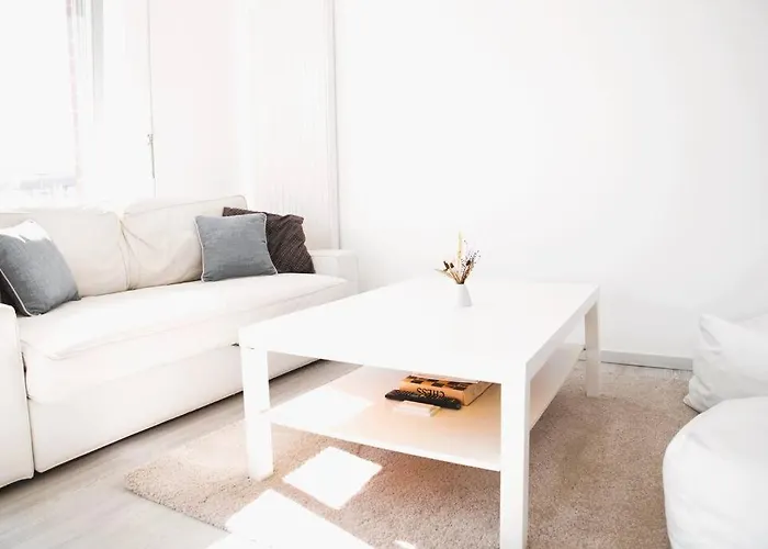 Lovely Modern 1 Bedroom